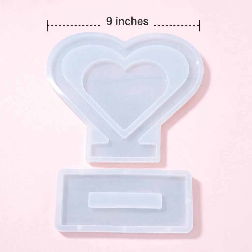 Centre heart mould