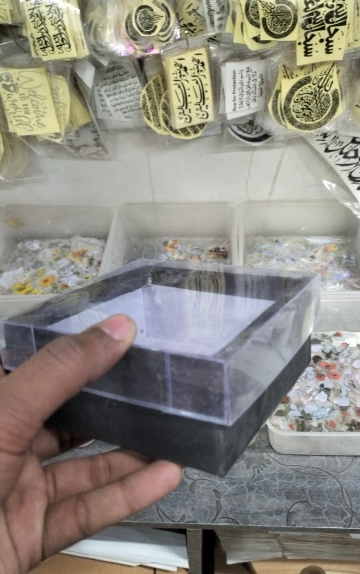 4x4 Transparent Cap Box