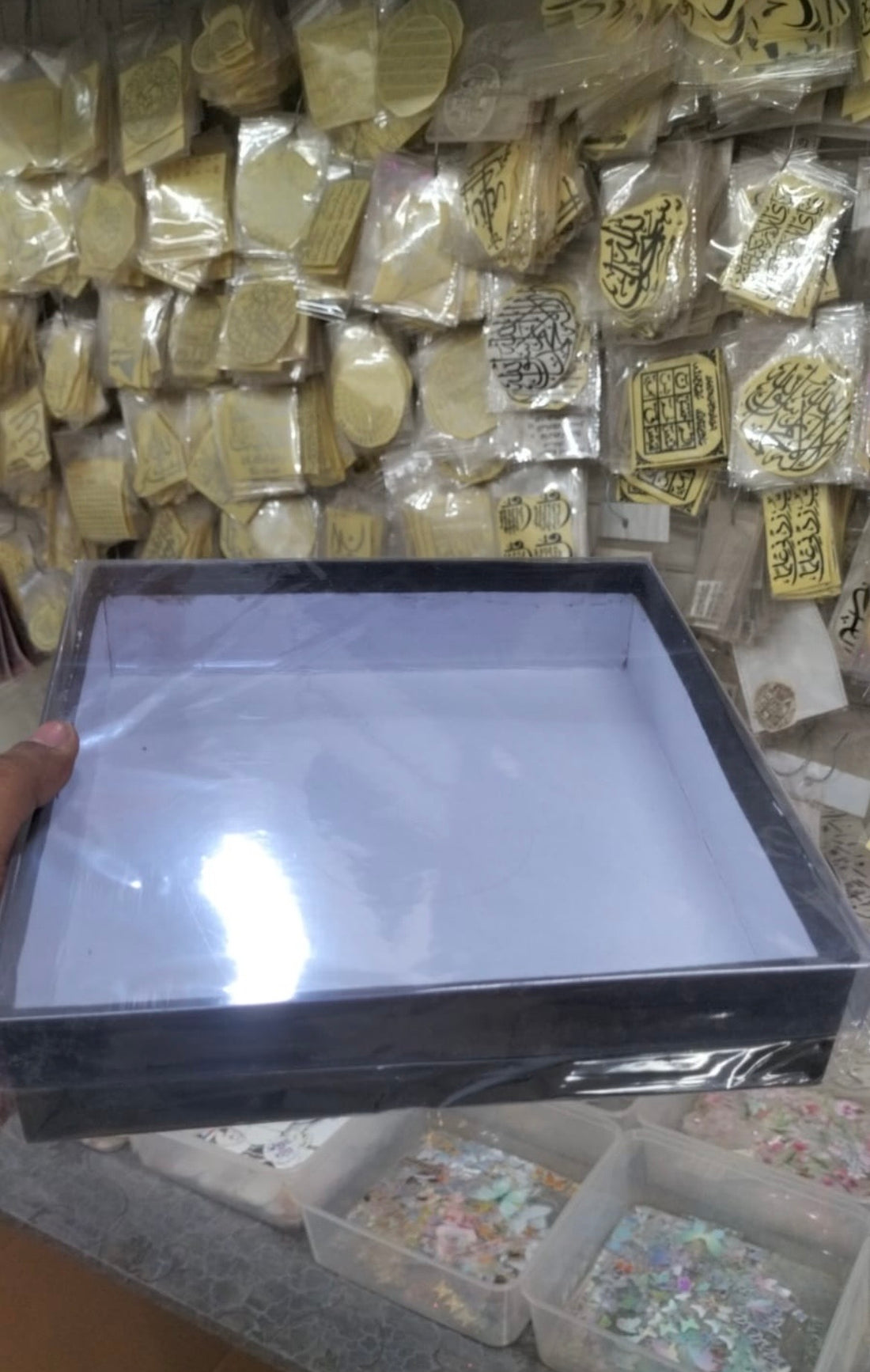 9x9 Transparent Cap Box